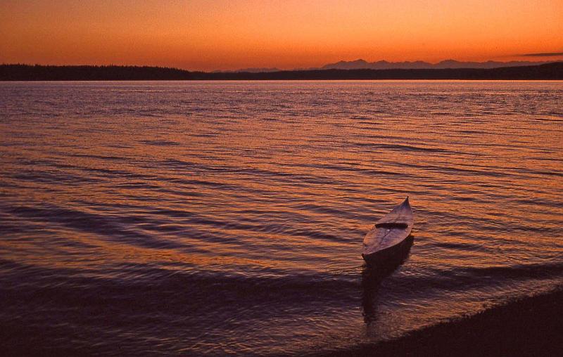 1990-08 Kayaking at Browns Pt Tacoma WA 01.jpg